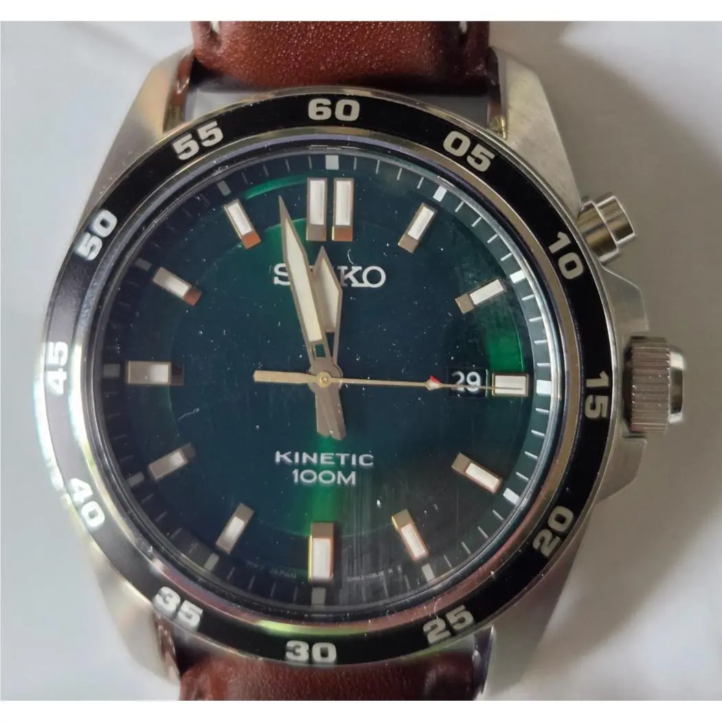 Seiko Kinetic Green Dial Brown Leather Men`s Watch SKA791