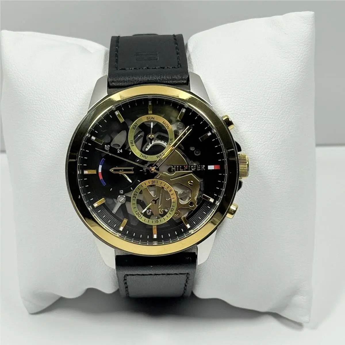 Tommy Hilfiger Henry 1710474 Black Dial Black Leather Strap Men s Watch