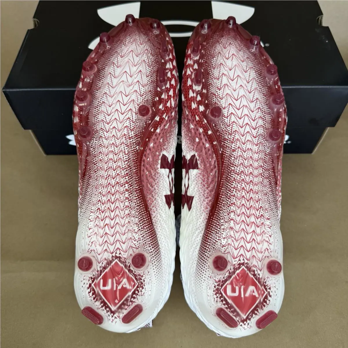 Under Armour shoes - Under Armour Spotlight MC - Spotlight - 3026334-107 - White (UPC: 0196040518367) 8