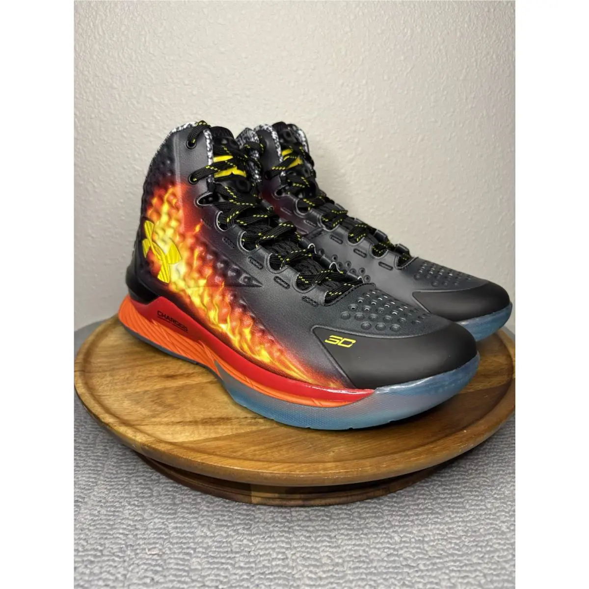 Under Armour shoes - Under Armour Curry 1 Retro - 3028138-001 - Black 0