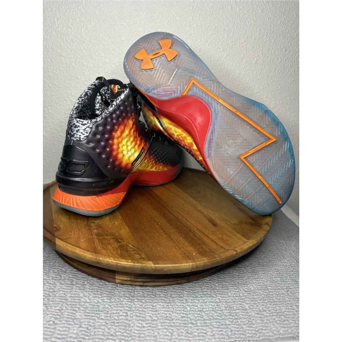 Under Armour shoes - Under Armour Curry 1 Retro - 3028138-001 - Black 2