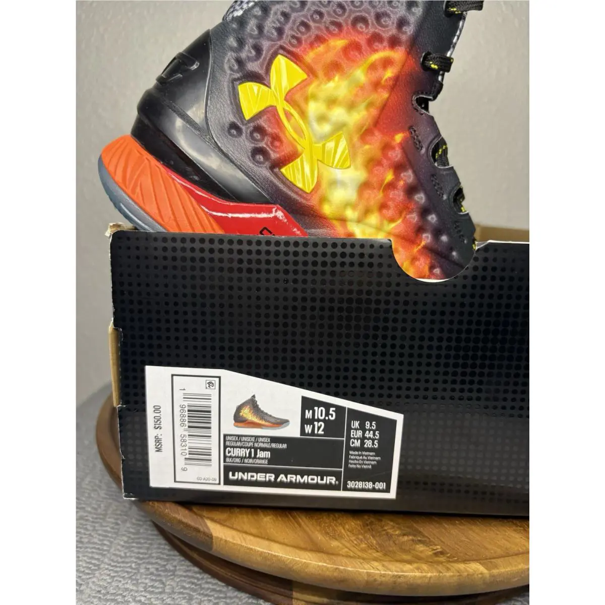 Under Armour shoes - Under Armour Curry 1 Retro - 3028138-001 - Black 3
