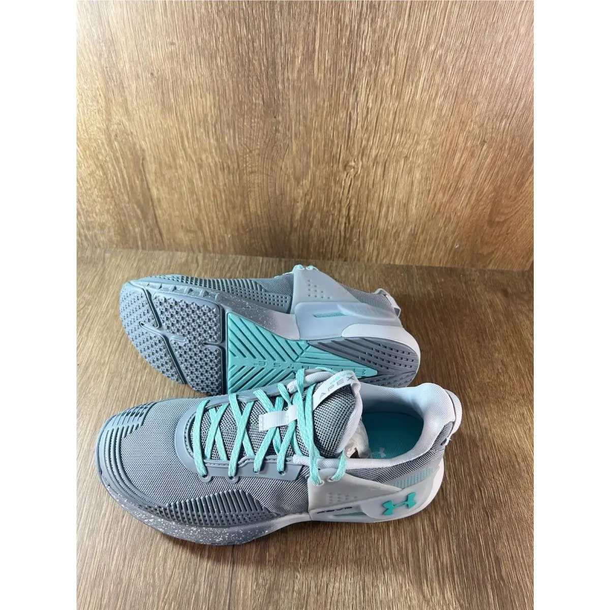 Under Armour shoes - Under Armour Apex - Apex - 3022209-300 - Gray 2