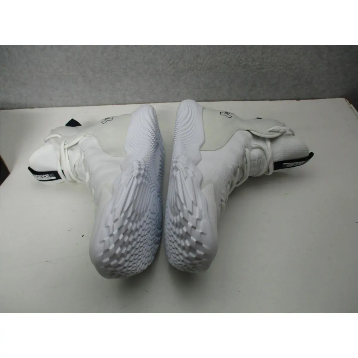 Under Armour shoes - Under Armour Flow - Flow - 3027083-102 - White (UPC: 196885672699) 2