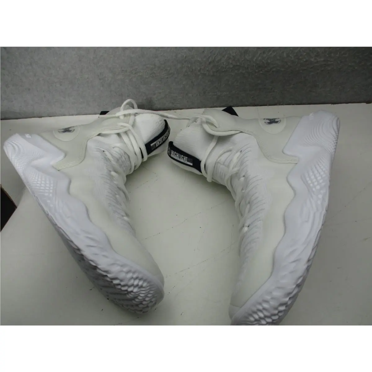 Under Armour shoes - Under Armour Flow - Flow - 3027083-102 - White (UPC: 196885672699) 3