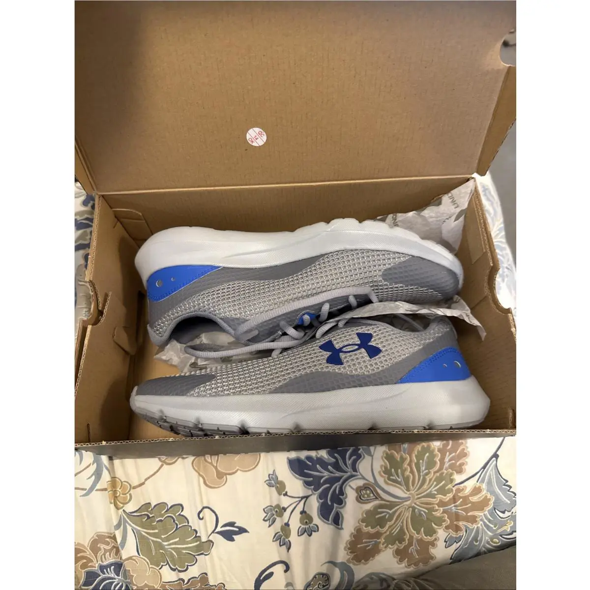 Under Armour shoes - Under Armour Surge - Surge - 3024883-101 - Gray 1