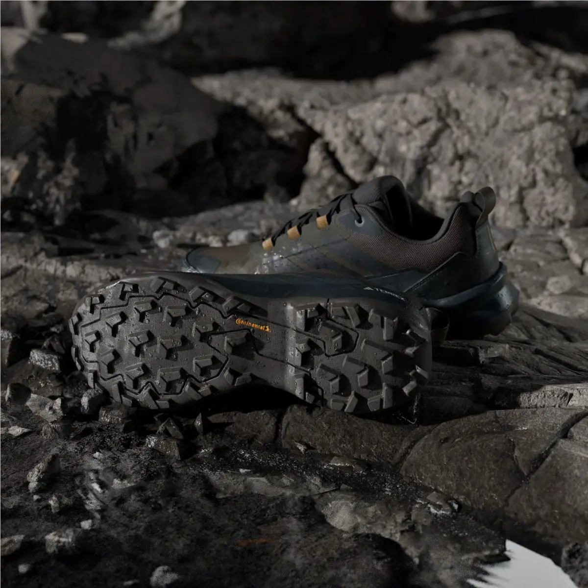 Adidas shoes - adidas TERREX Skychaser - TERREX Skychaser - JQ2213 - Shadow Olive/Carbon 18