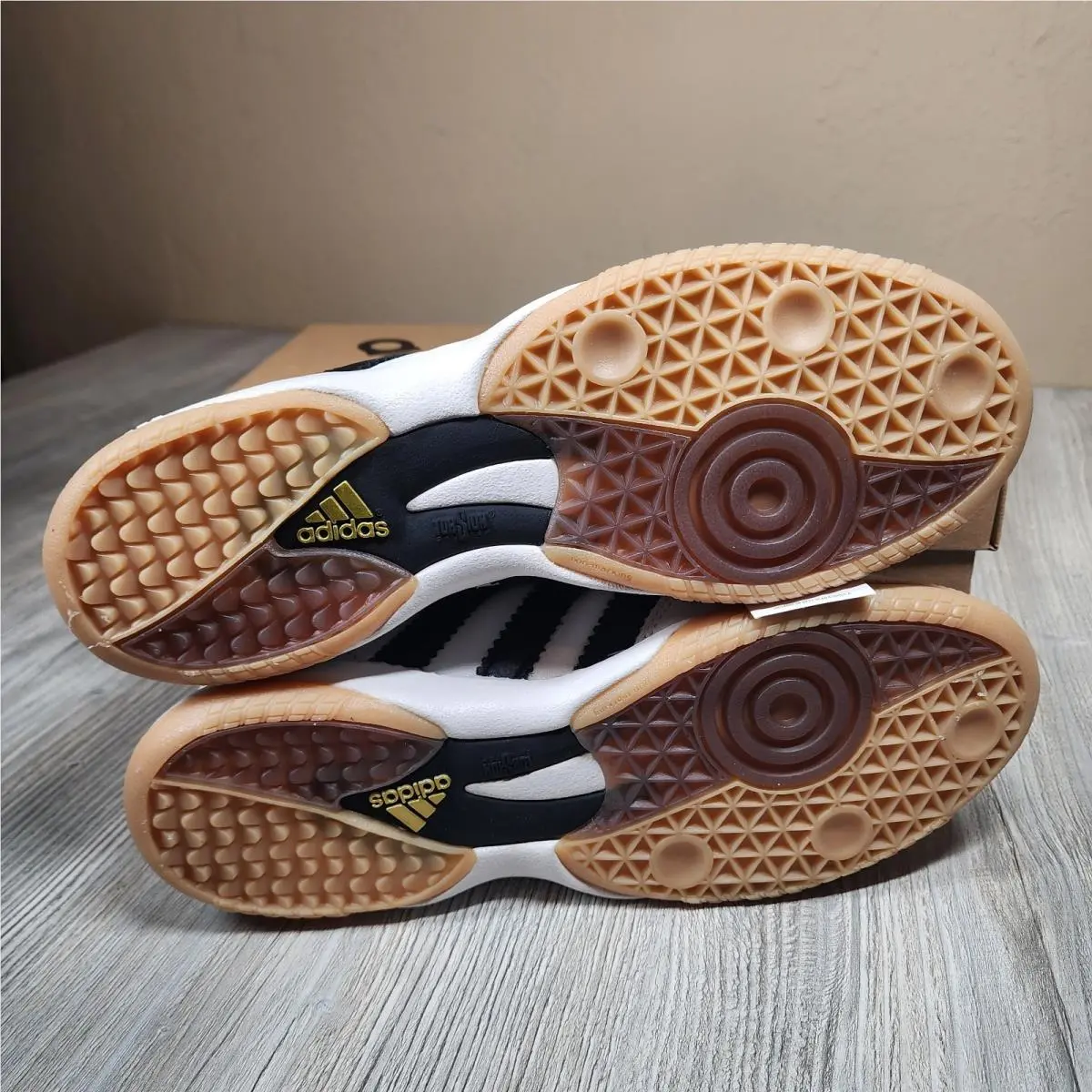 Adidas shoes - White 11
