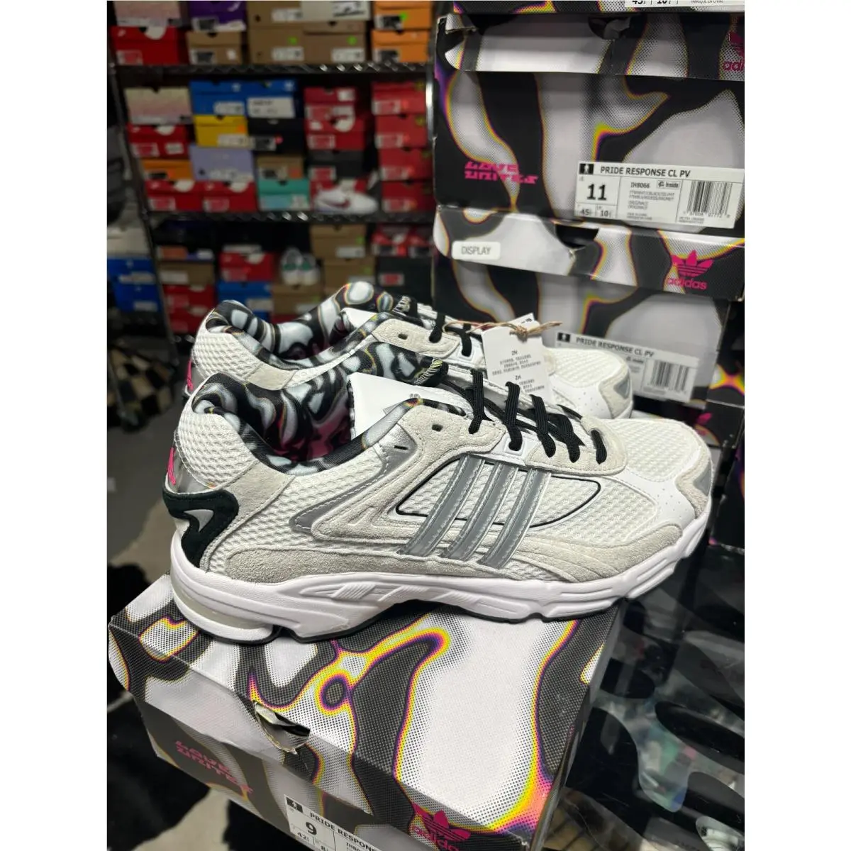 Adidas shoes - adidas Response CL - Response - IH8066 - Ecru Tint/Bronze Strata/Earth Strata 2