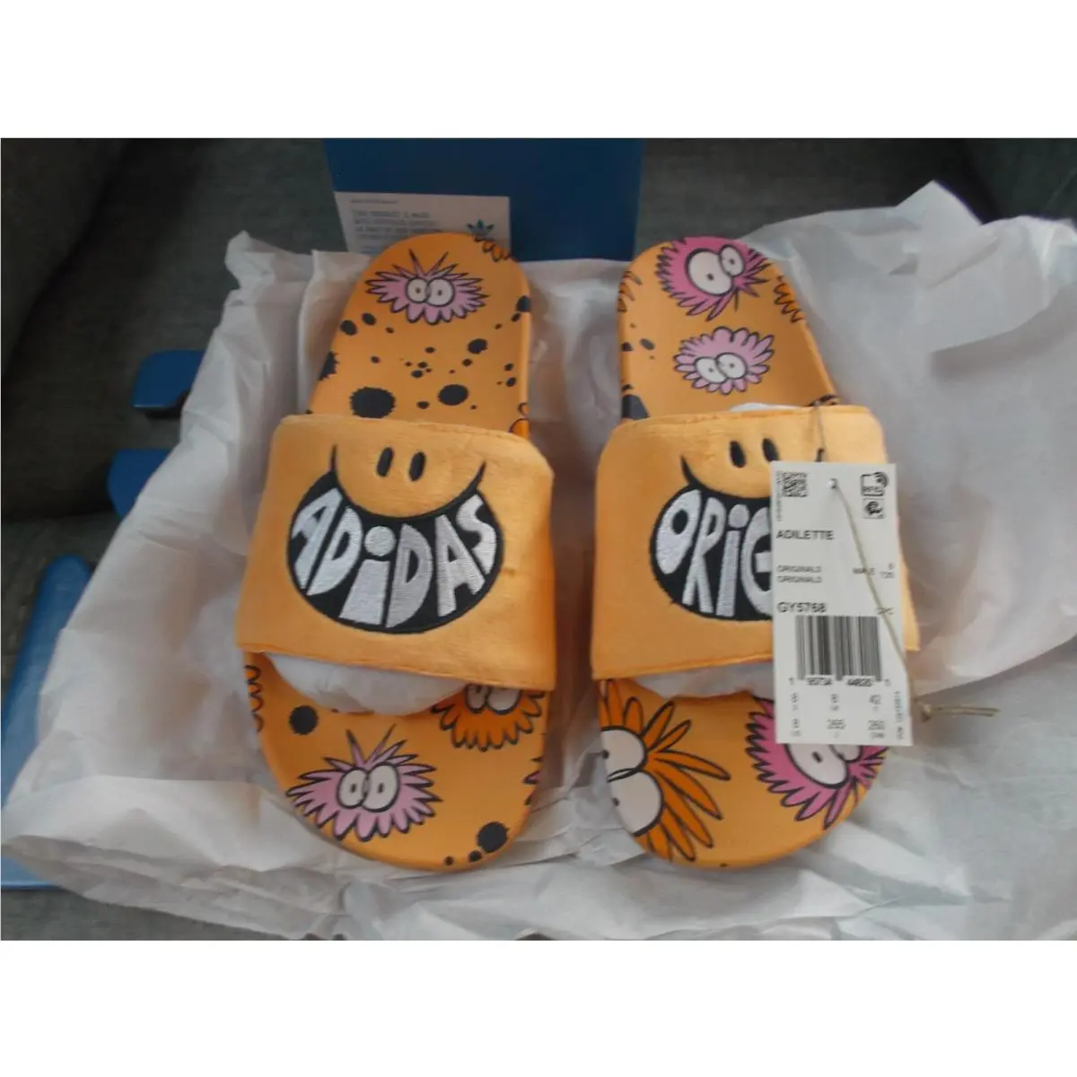 Adidas Adilette Comfort Slides Kevin Lyons GY5768 - Men`s Size 8