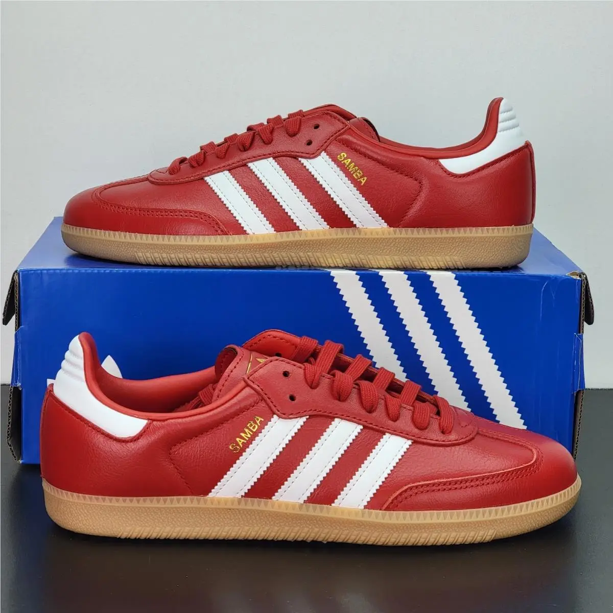 Adidas Samba OG Men`s Size 8 Athletic Shoes Red White Soccer Footwear Sneakers