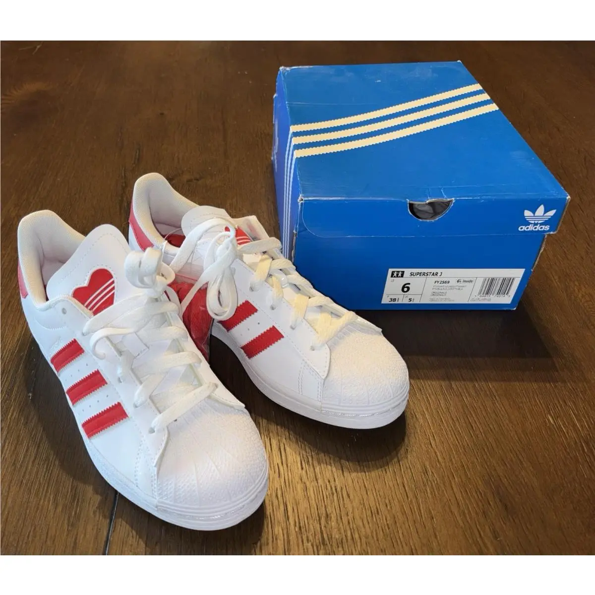 Adidas shoes - adidas Superstar - Superstar - HEARTS - White 0