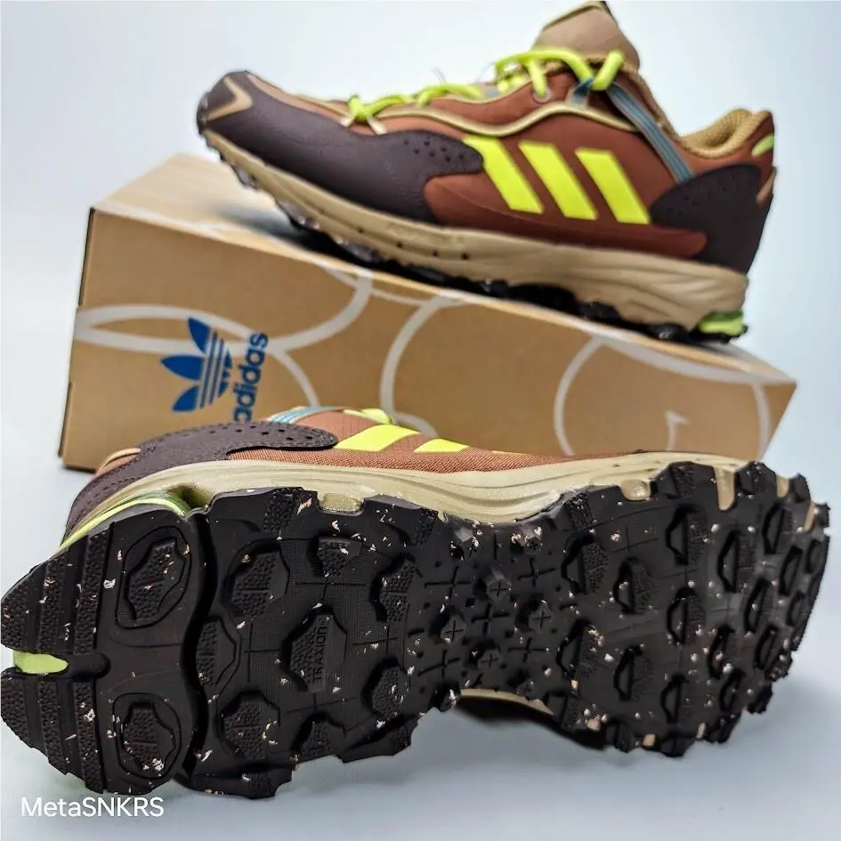 Adidas shoes - adidas Response Hoverturf - Response Hoverturf - GY9672 - Brown 12