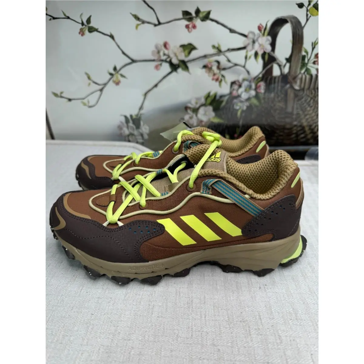 Adidas Hoverturf Plant and Originals Men`s Trail Running Shoes 5.5 Brown/yellow