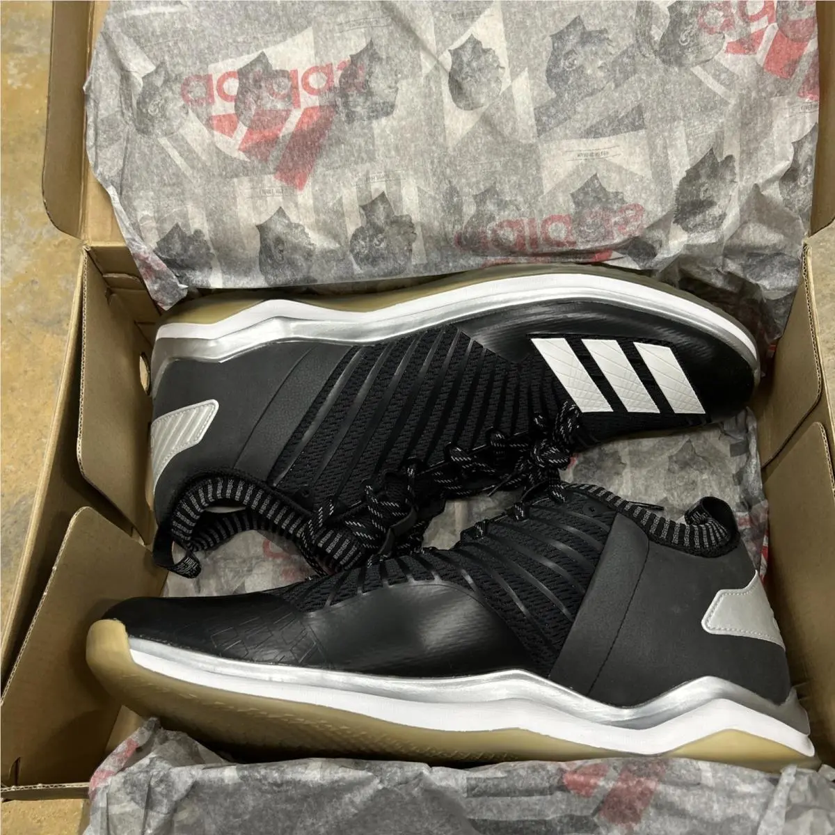Adidas Icon Trainer BY3300 Black/white/onix Men’s Size 16