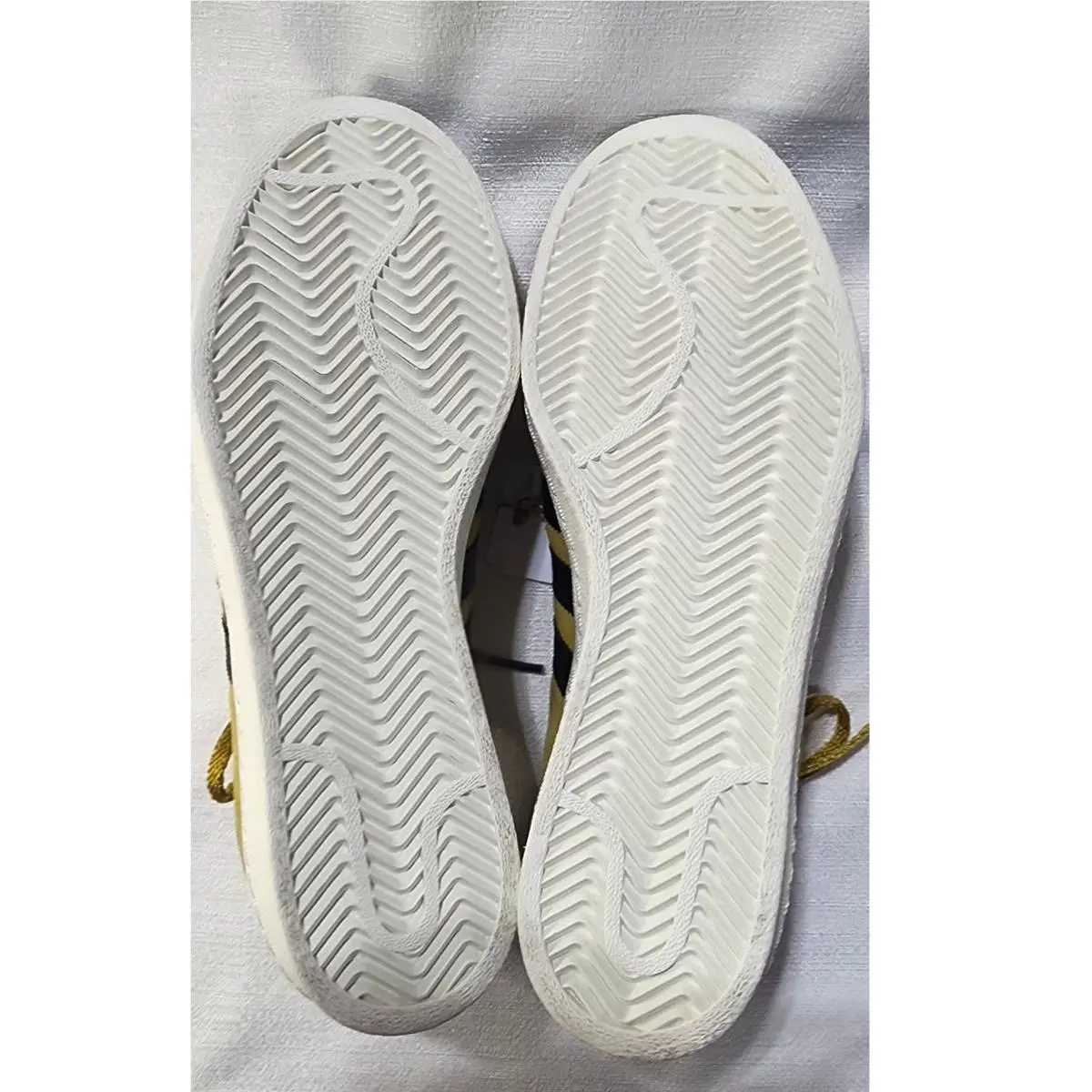 Adidas shoes - Gold 6