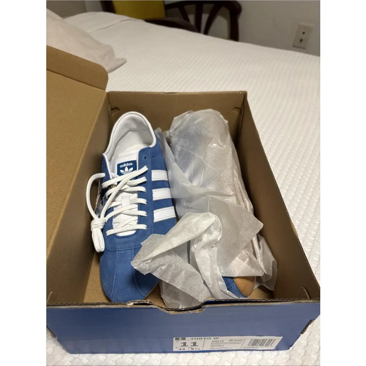 Adidas Shoes Tokyo Blue Bird Mens 10 Womens 11 Beautiful Color