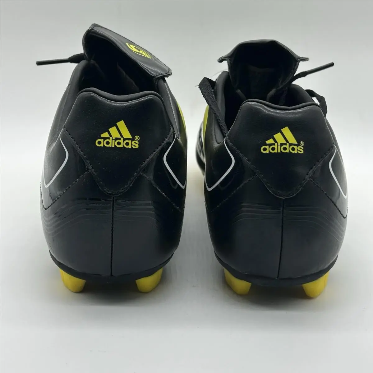 Adidas shoes - Black/Yellow 3