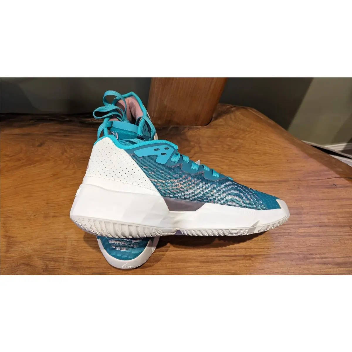 Adidas shoes - Adidas DON Issue 4J - DON Issue - HQ3448 - Pantone/Taupe Metallic 3
