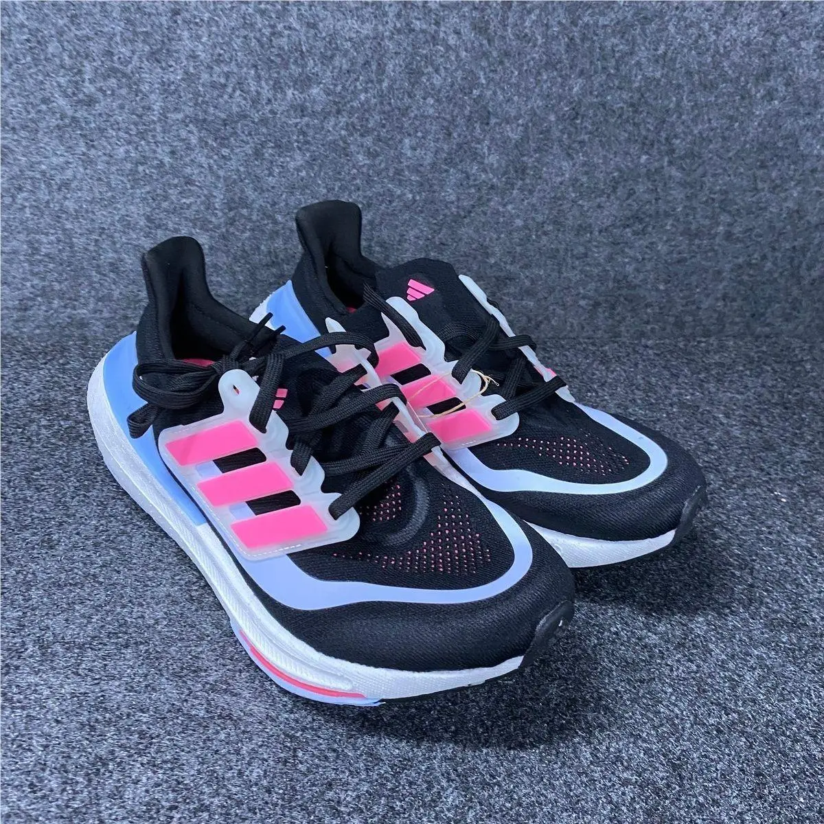 Adidas Ultra Boost Light Running Shoes Women`s Size 8 Black/lucid Pink