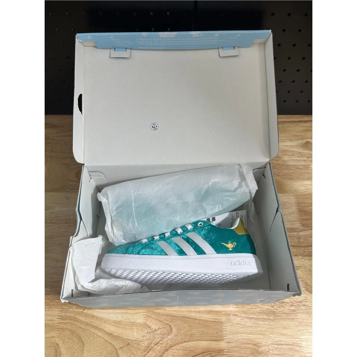 Adidas shoes - Green 1