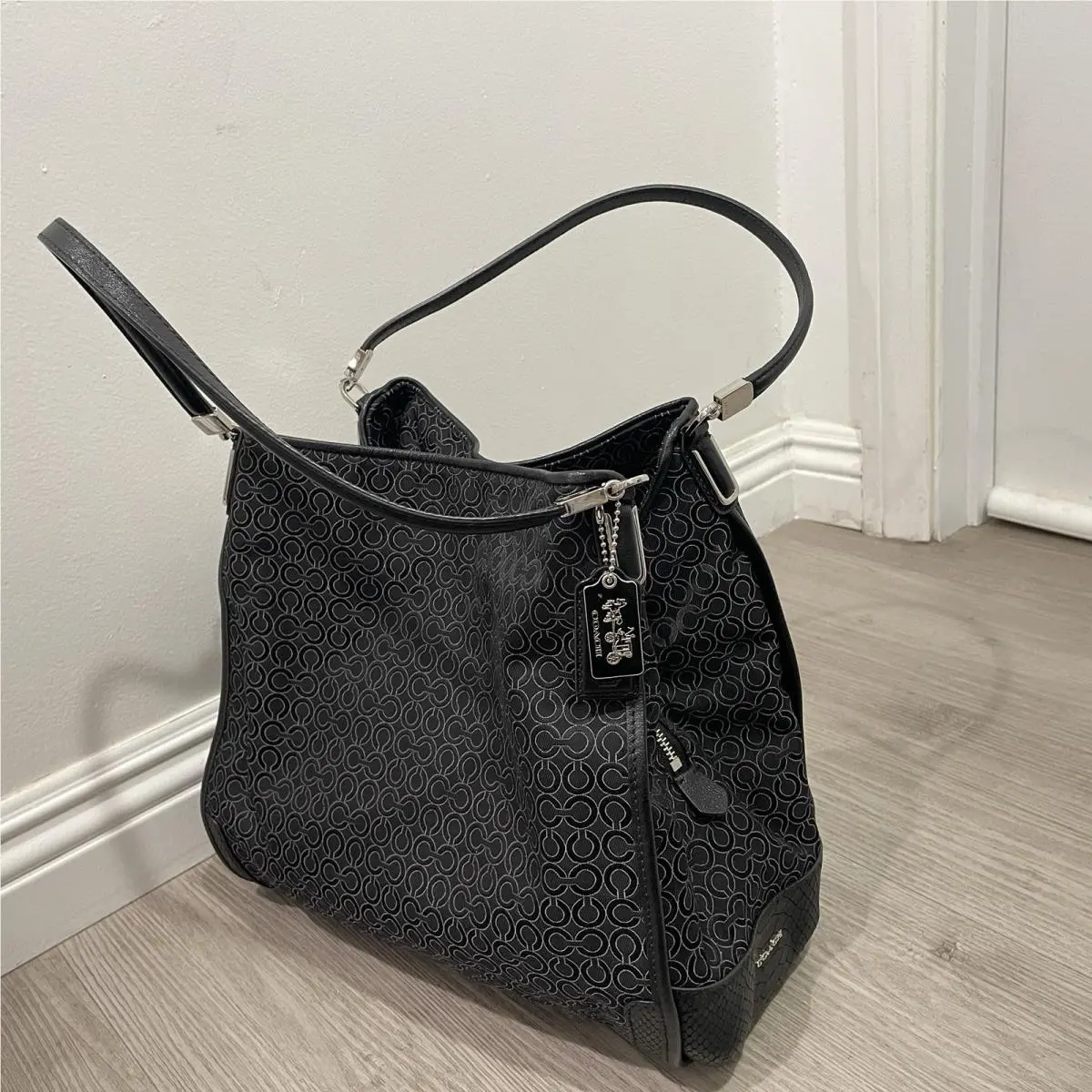 Coach Pearlescent Jacquard Shoulder Bag 3-Compartment Hobo Tote F27843 Black