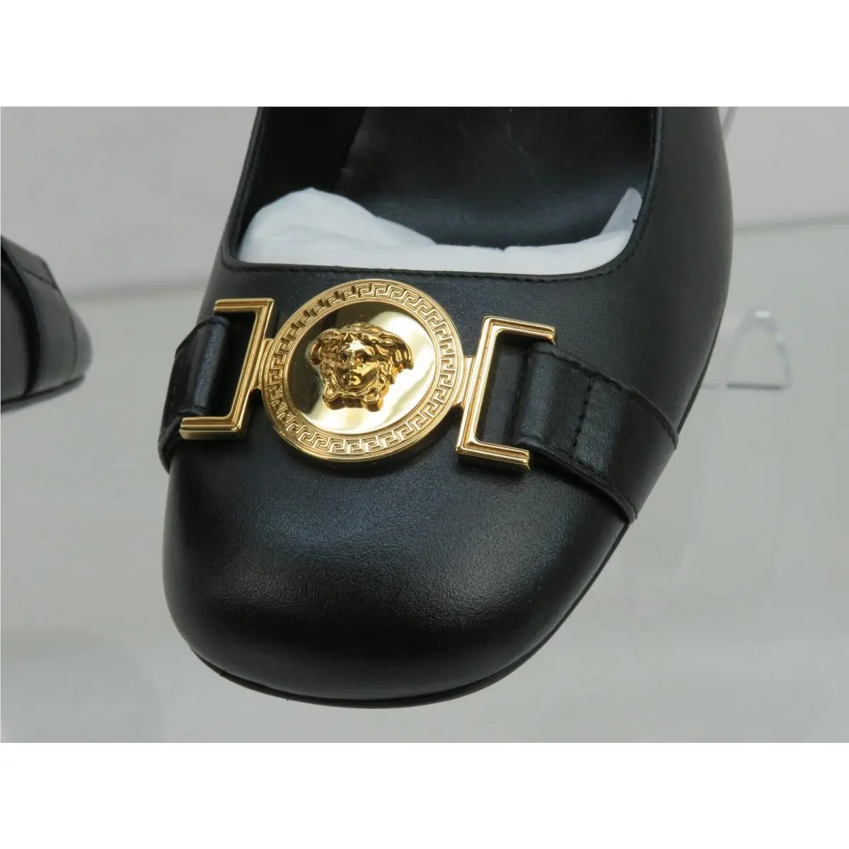 Versace shoes - 1014616 - 1014616 - Black (UPC: 8053609557590) 1