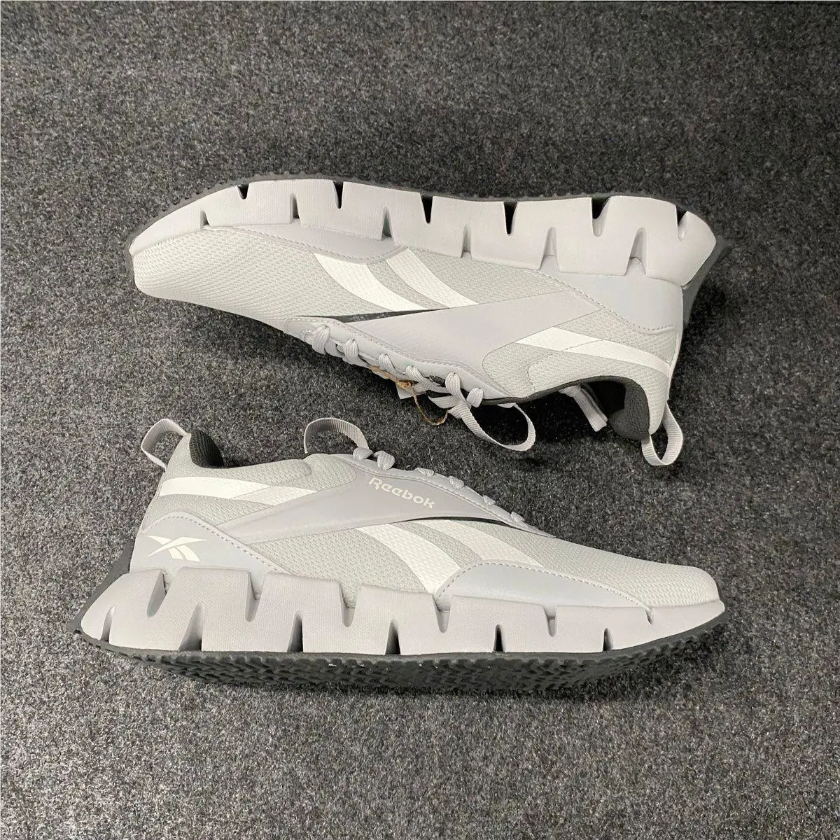 Reebok shoes - VS176913 - vs-176913 - Gray (UPC: 197225841973) 4