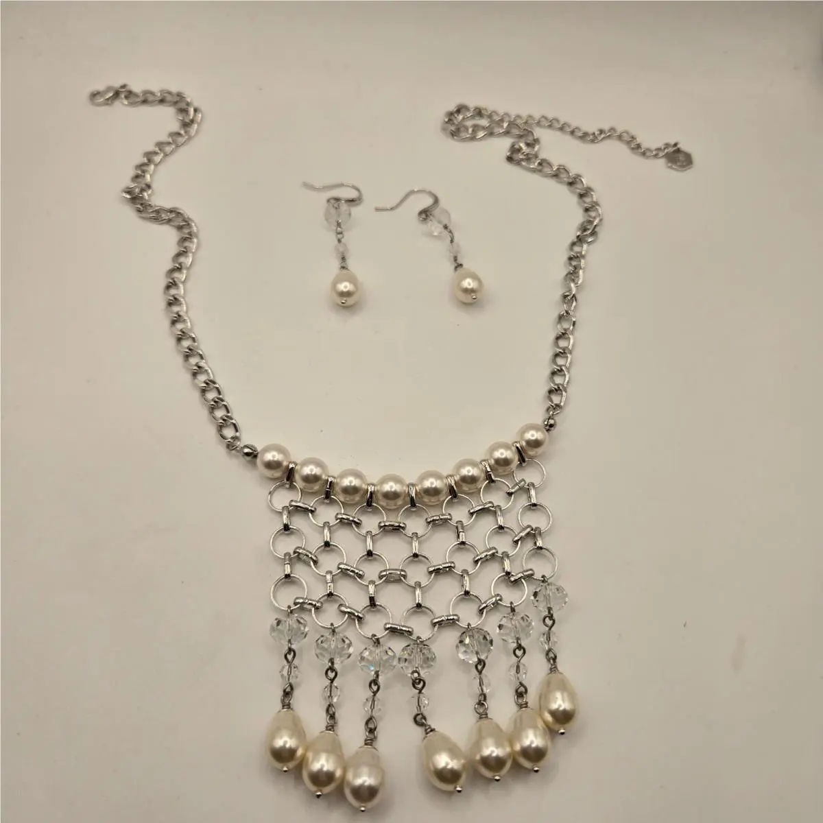Swarovski Crystalized Bib Necklace Earrings Set Pearls Silver Tone
