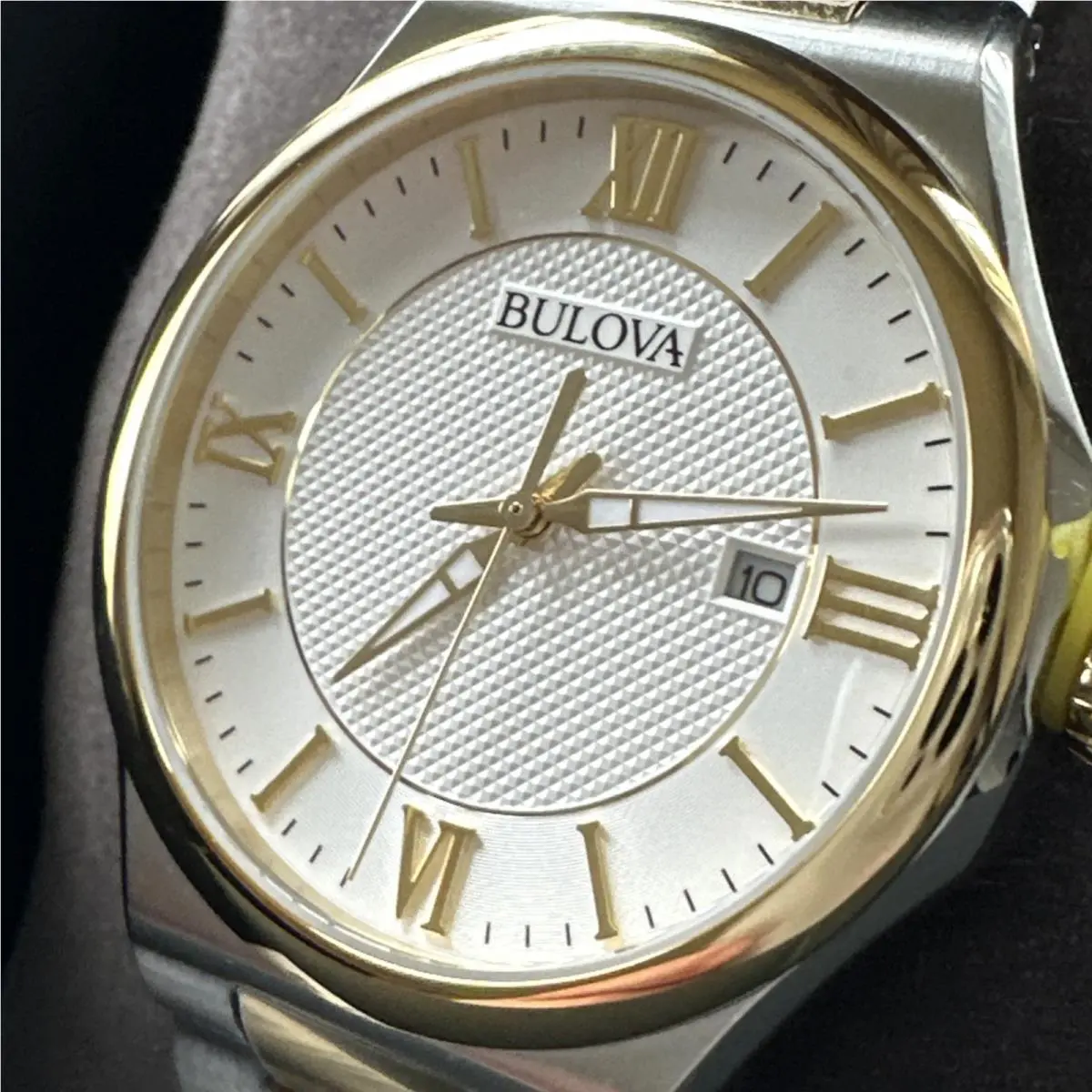Bulova Men`s Classic Date Indicator Quartz Silver Watch 41MM 98B440