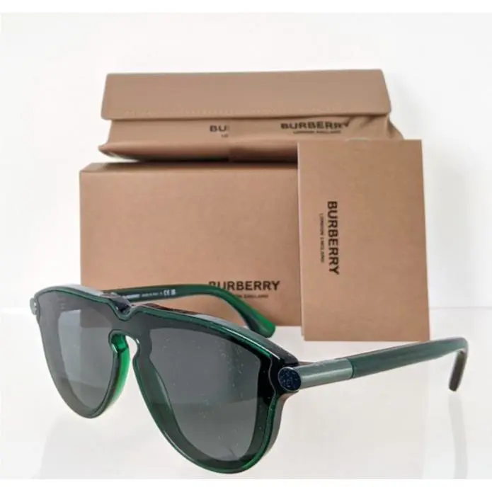Burberry BE 4427 Sunglasses 4104/87 Black Frame