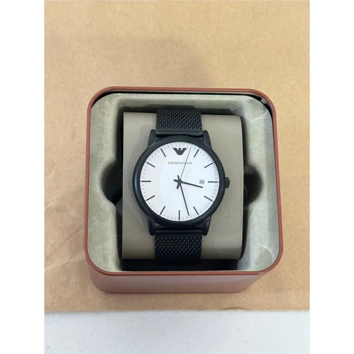 Emporio Armani AR11046 White Dial Mesh Band Men`s Stainless Steel Watch
