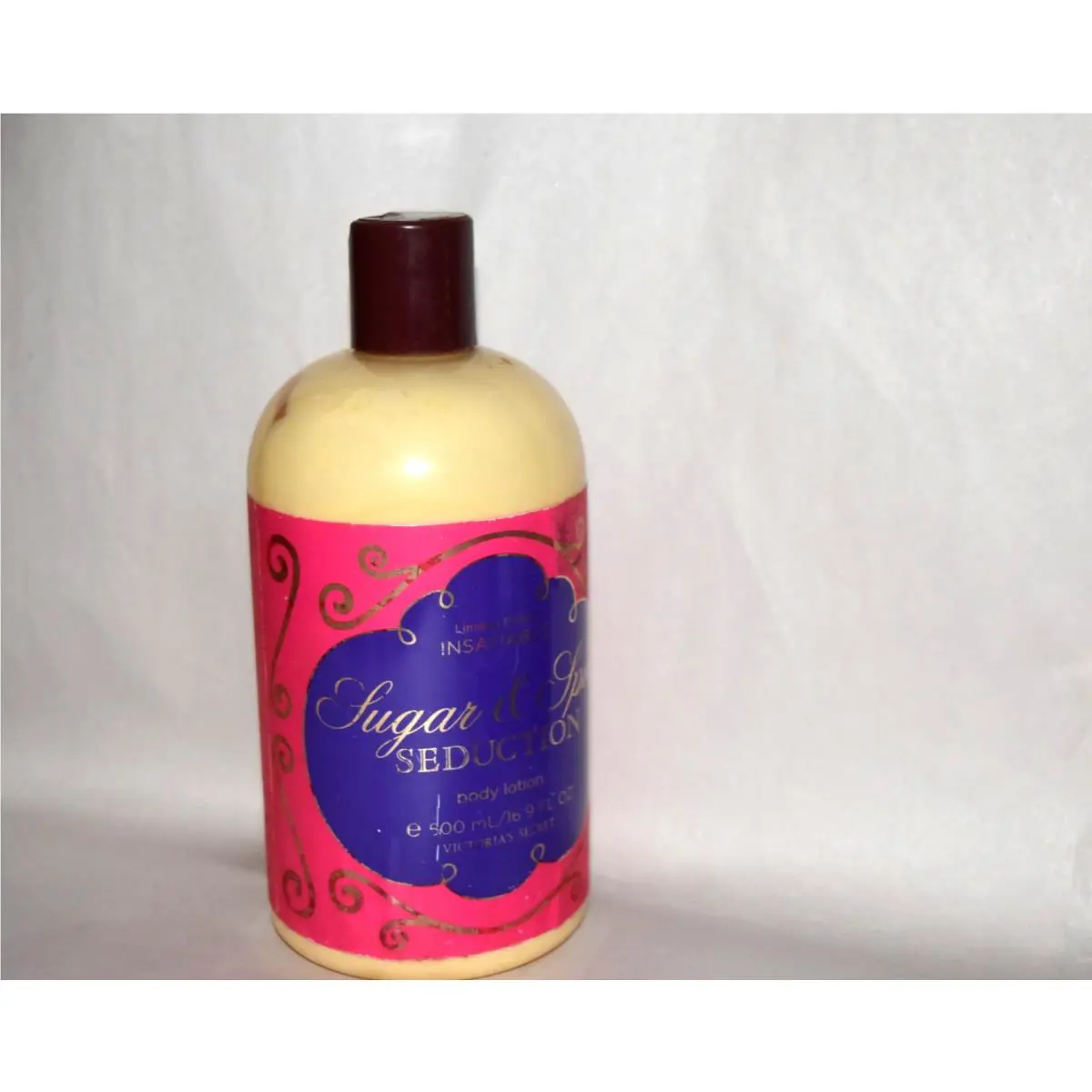 Victoria`s Secret Insatiable Sugar Spice Seduction Body Lotion 16.9 oz