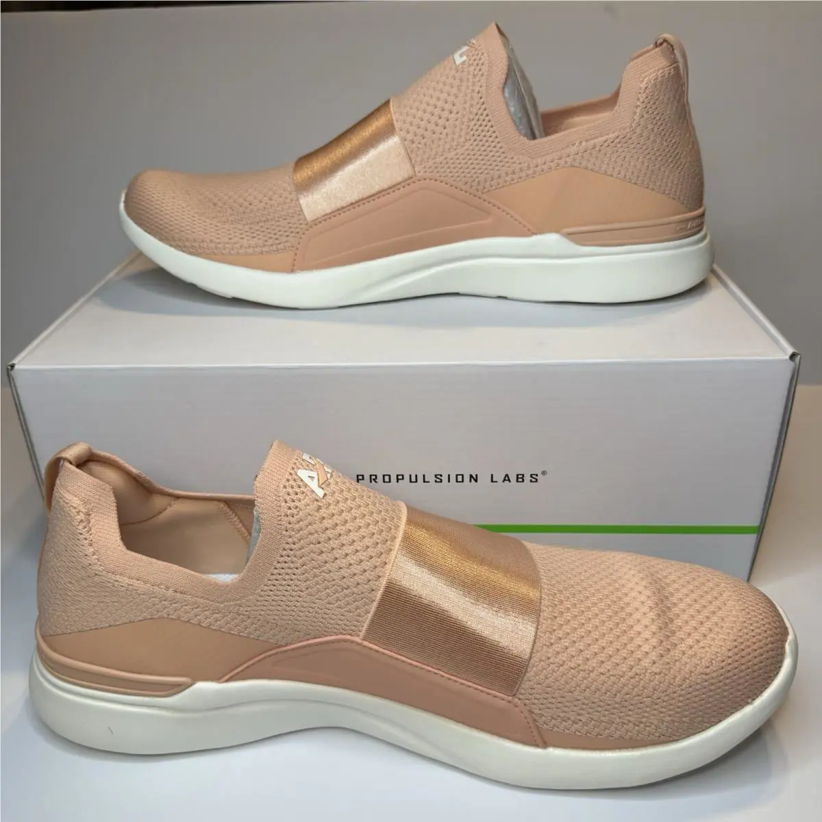 On-Running shoes - TechLoom Bliss - TechLoom Bliss - Blush / Ivory (UPC: 849274042206) 0