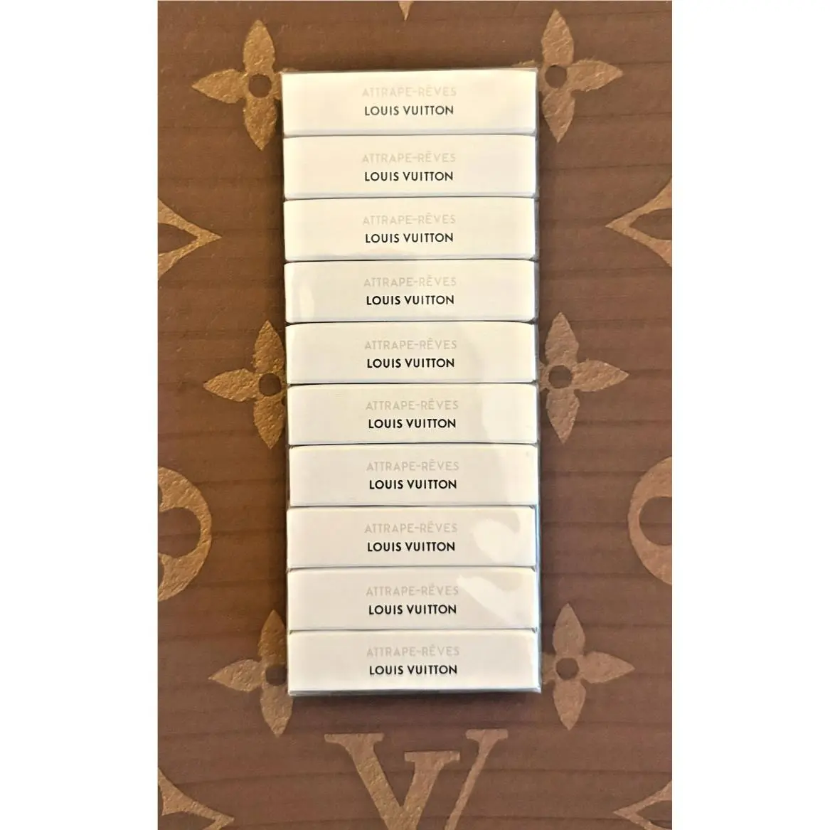 Lot OF 10 Louis Vuitton Attrape-reves 2ml / .06fl oz Perfume Spray Sample