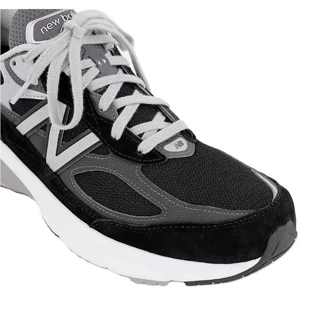 New Balance shoes - Black /White/Gray 10