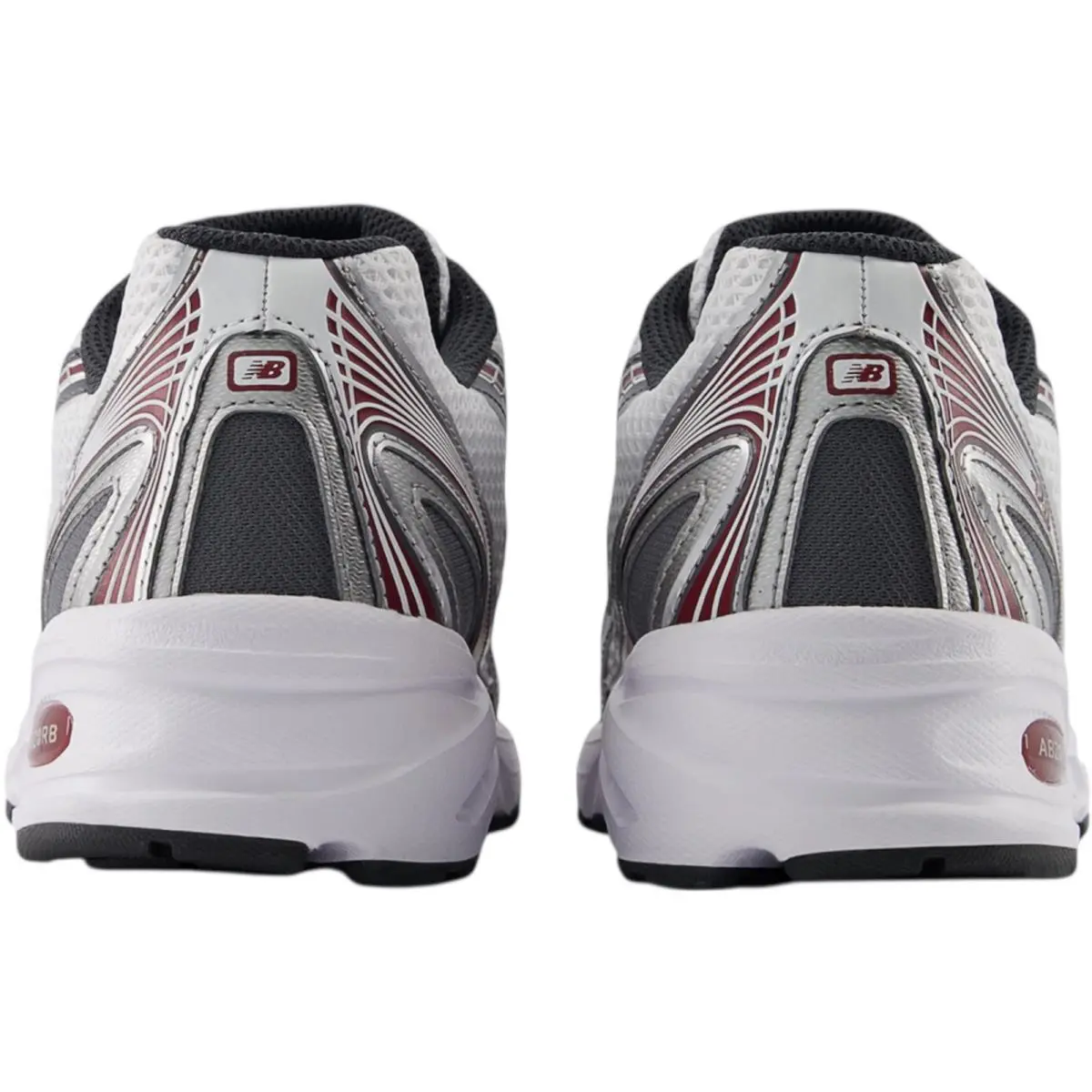 New Balance shoes - New Balance 740 - Black/Silver Metallic 45