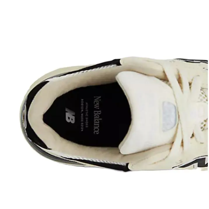 New Balance shoes - Sea Salt/Black 4