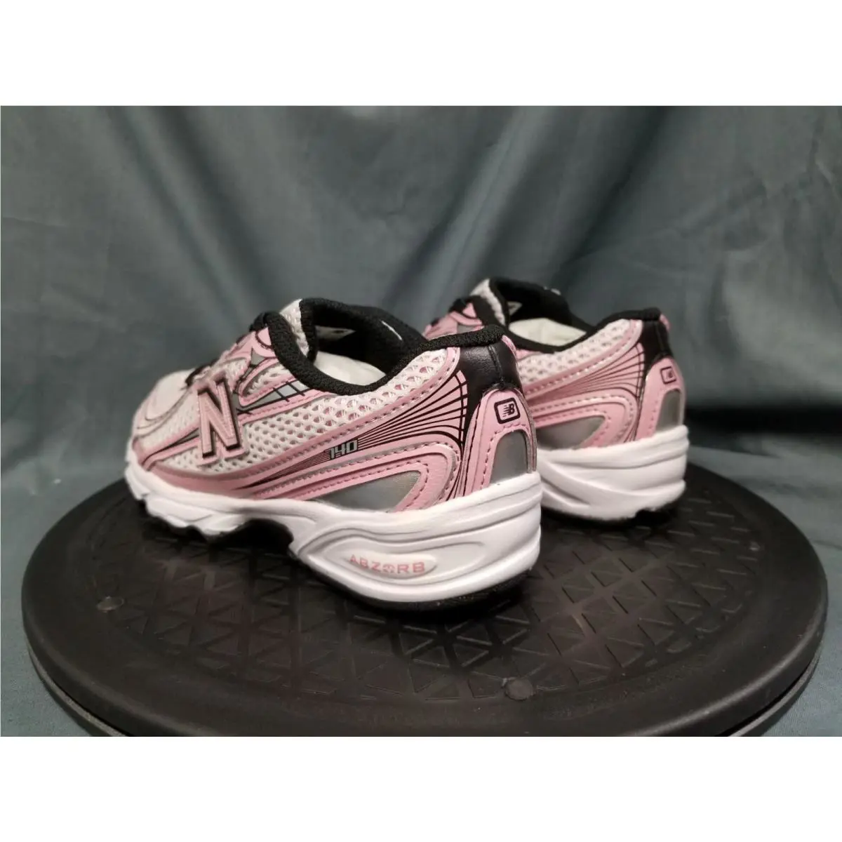 New Balance shoes - New Balance 740 - PZ740DK - Pink (UPC: 198686853802) 4