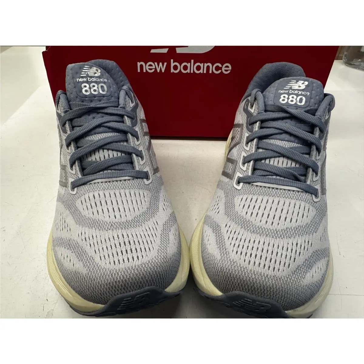 New Balance Fresh Foam X 880v15 Womens Size 8 Running W880C15 Store Display