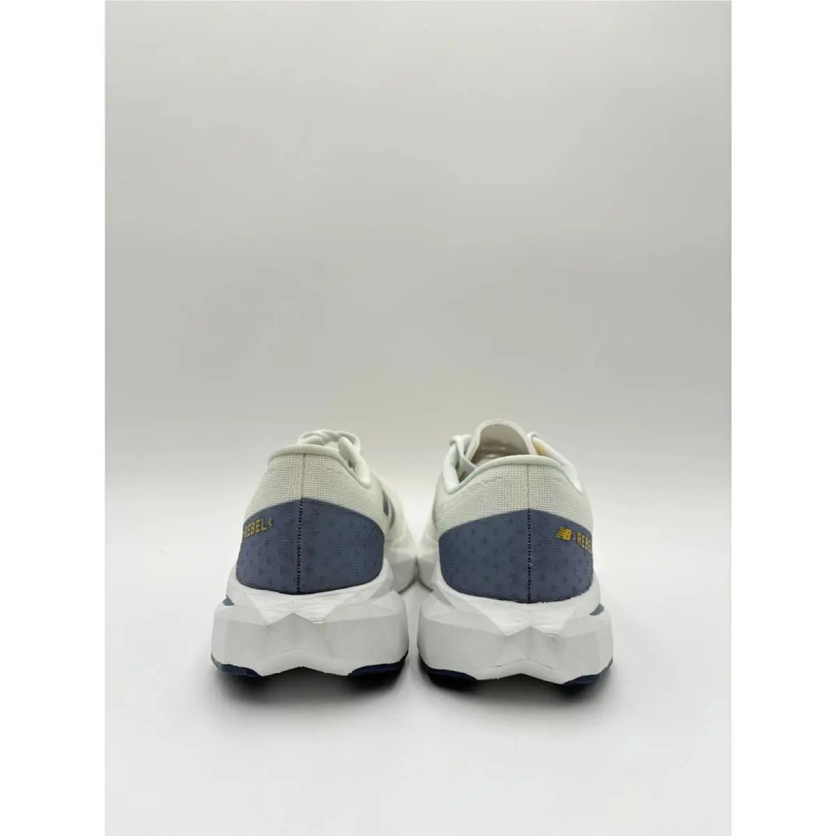 New Balance shoes - New Balance FuelCell Rebel - FuelCell Rebel - WFCXCM4 - White 2