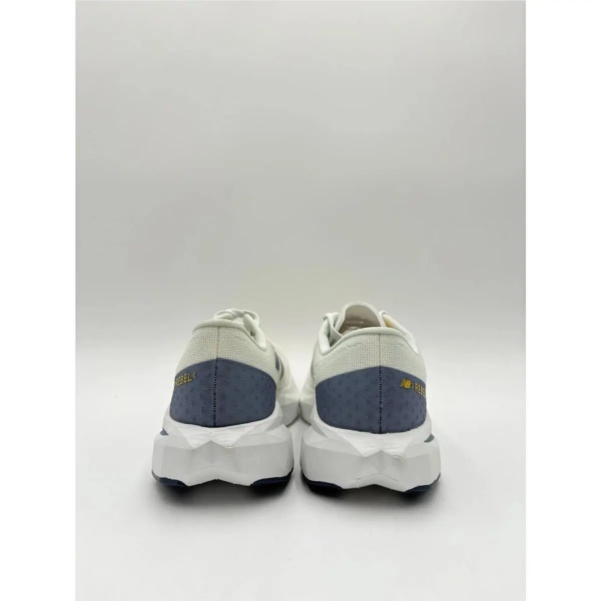 New Balance shoes - New Balance FuelCell Rebel - FuelCell Rebel - WFCXCM4 - White 2