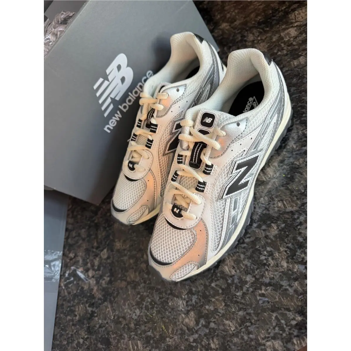 New Balance shoes - 204L - 204L - Grey, Cream 0