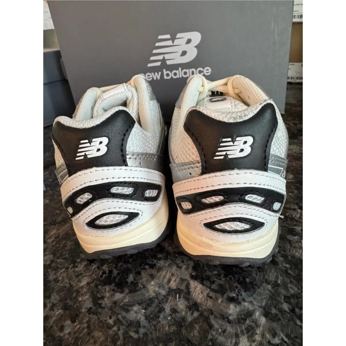 New Balance shoes - 204L - 204L - Grey, Cream 1