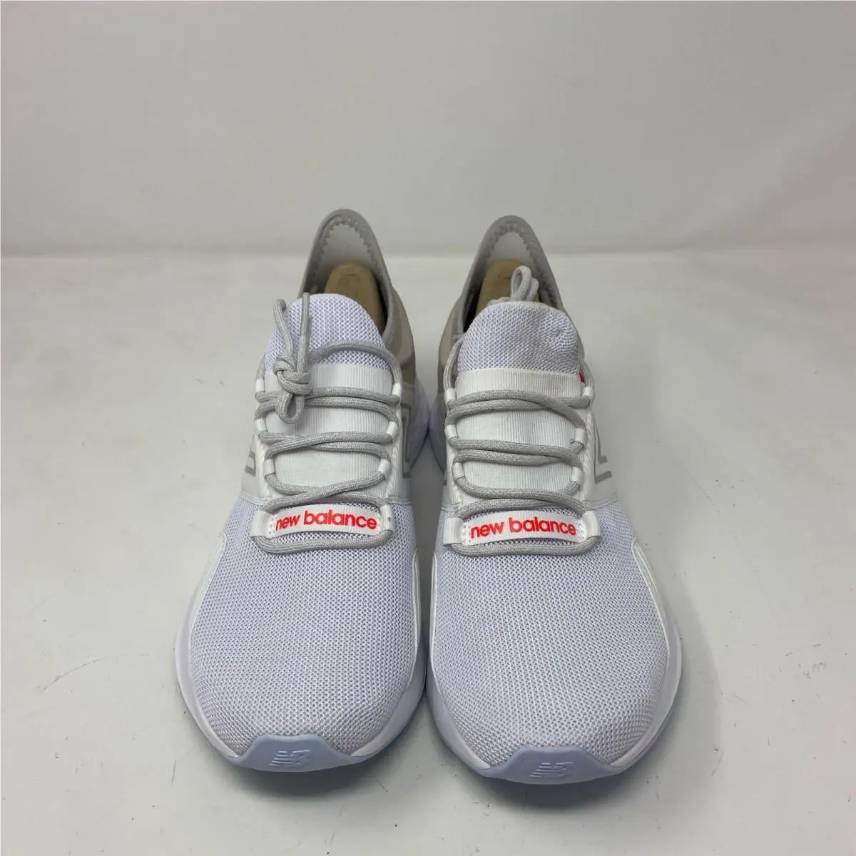New Balance Fresh Foam Roav V1 White/red Men’s 10D Running Shoes