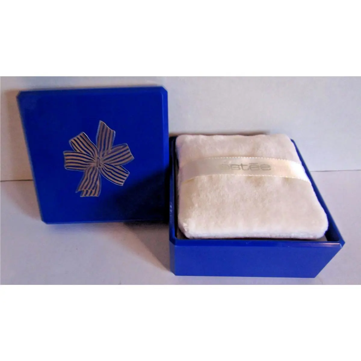 Estee Lauder Estee 3 oz Perfumed Dusting Body Powder