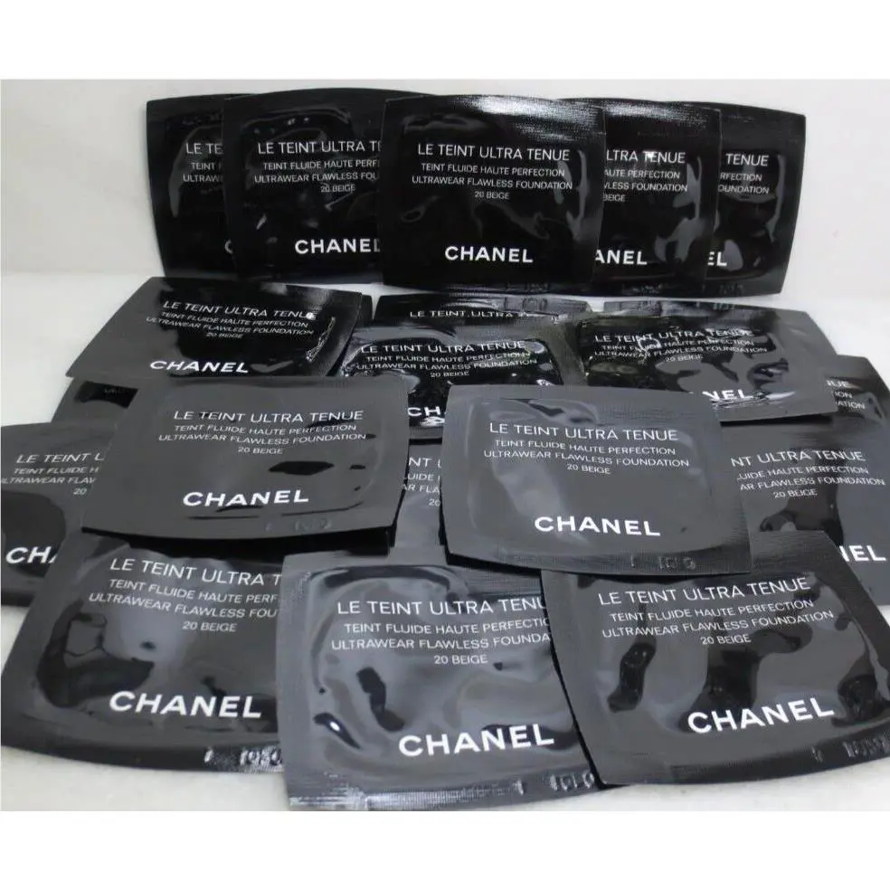25 x Chanel LE Teint Ultra Tenue Ultrawear Flawless Foundation 20 Beige 0.03 OZ