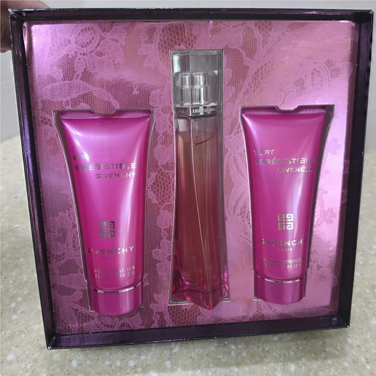 Givenchy Very Irrésistible Eau de Parfum 3 Piece Gift Set