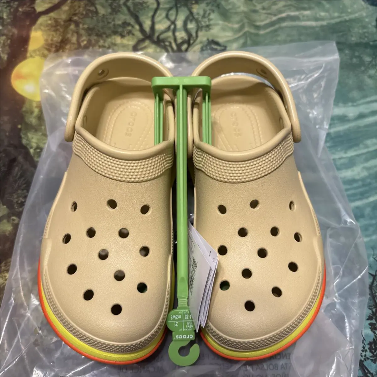 Crocs shoes - CROCS Bubble Crush Clog - Bubble Crush Clog - Sesame 0