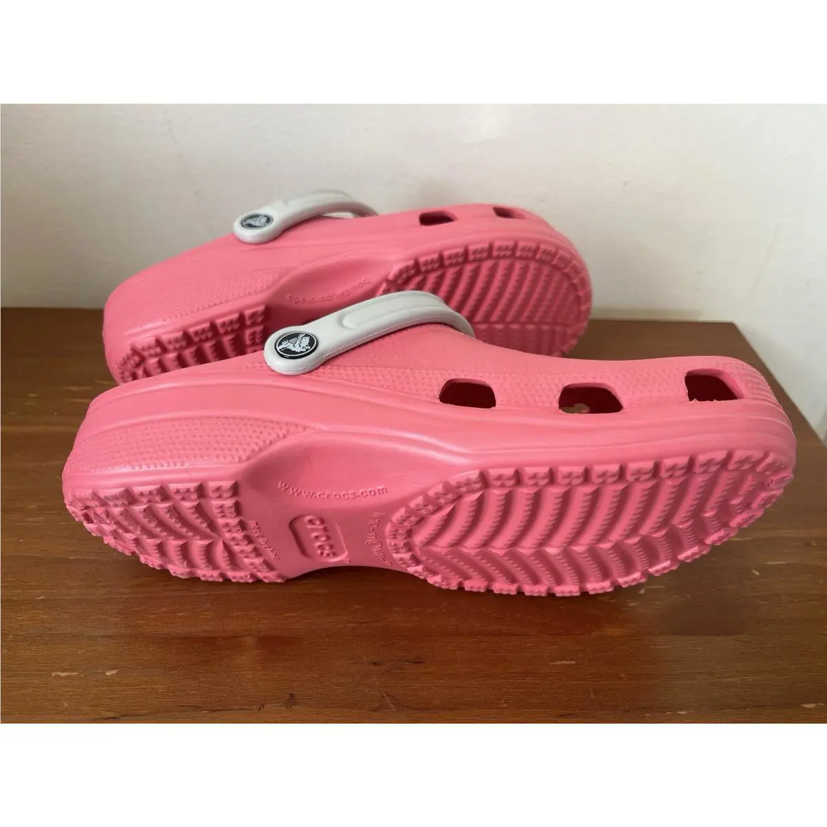 Crocs shoes - Pink 3